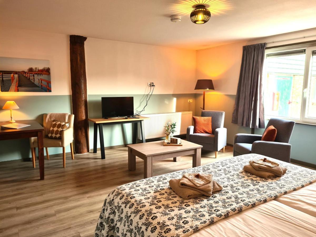 B&B De Kan Hoeve De Veenhoop エクステリア 写真