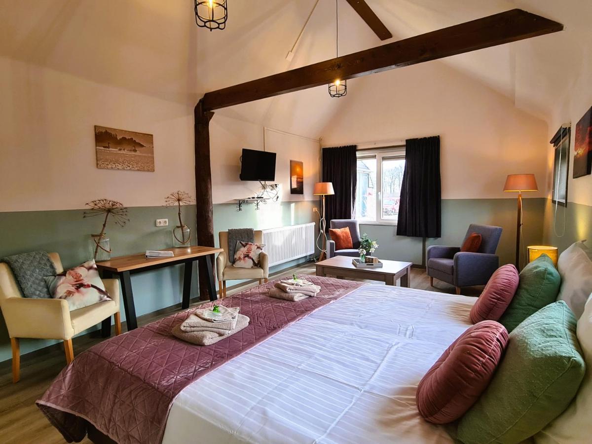 B&B De Kan Hoeve De Veenhoop エクステリア 写真